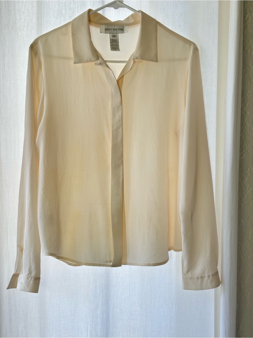 Jones New York 100% Silk Crepe de Chine Hidden Placket Blouse | Ivory | Size 10 - Picture 3 of 7